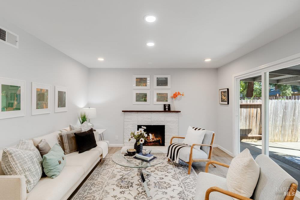 Detail Gallery Image 13 of 30 For 2626 Prestwick Ave, Concord,  CA 94519 - 4 Beds | 2 Baths