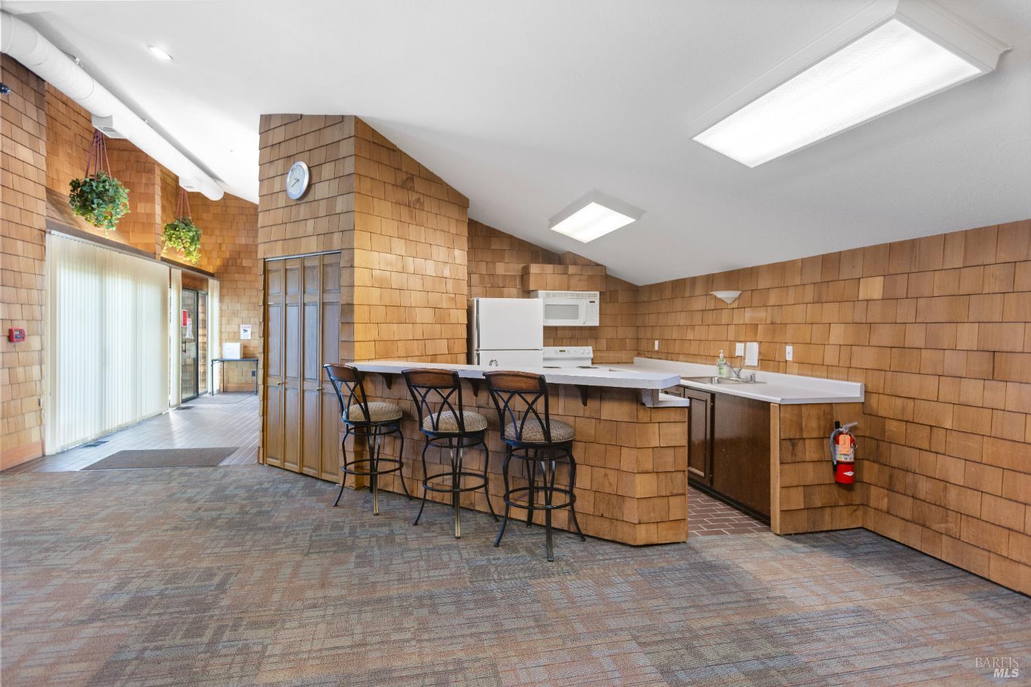 Detail Gallery Image 40 of 48 For 428 El Faisan Dr, San Rafael,  CA 94903 - 2 Beds | 2 Baths