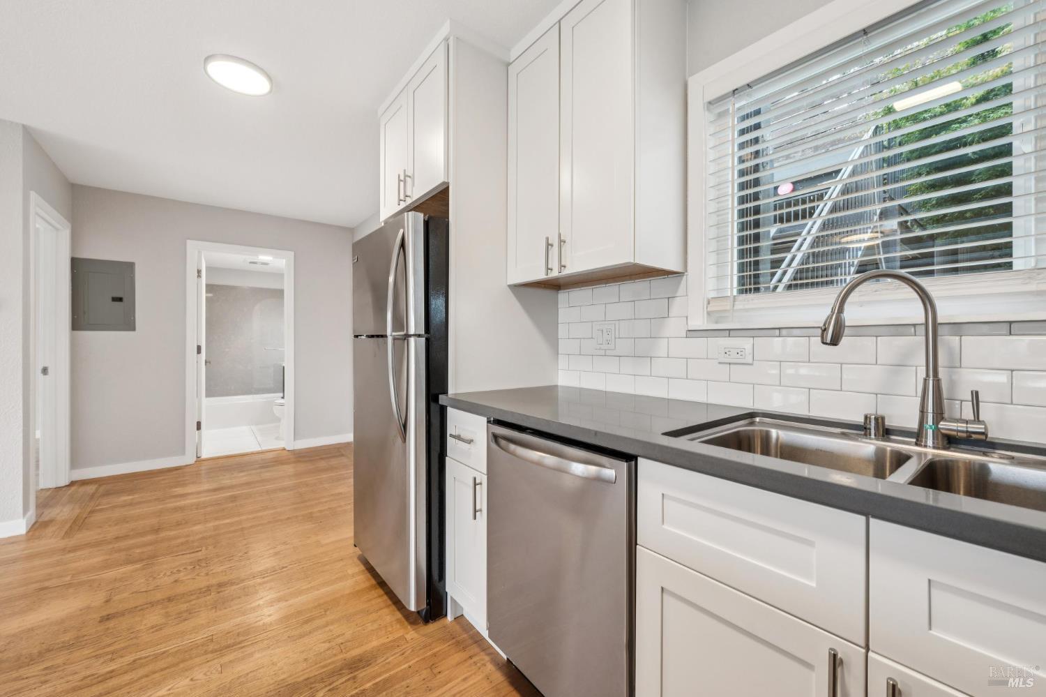 Detail Gallery Image 12 of 23 For 785 Taft Ave #10,  Albany,  CA 94706 - 1 Beds | 1 Baths