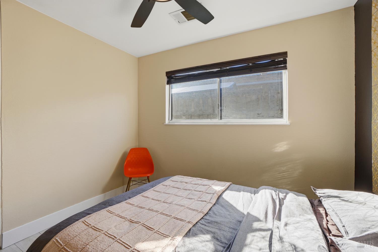 Detail Gallery Image 14 of 39 For 823 Shell Ave, Martinez,  CA 94553 - 3 Beds | 1 Baths