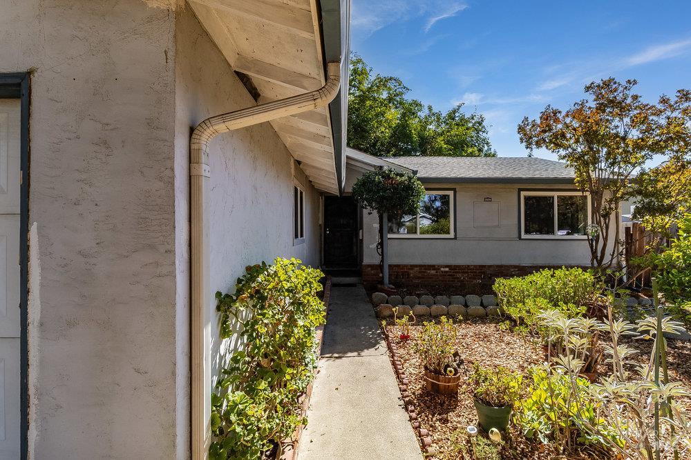 Detail Gallery Image 3 of 30 For 2626 Prestwick Ave, Concord,  CA 94519 - 4 Beds | 2 Baths