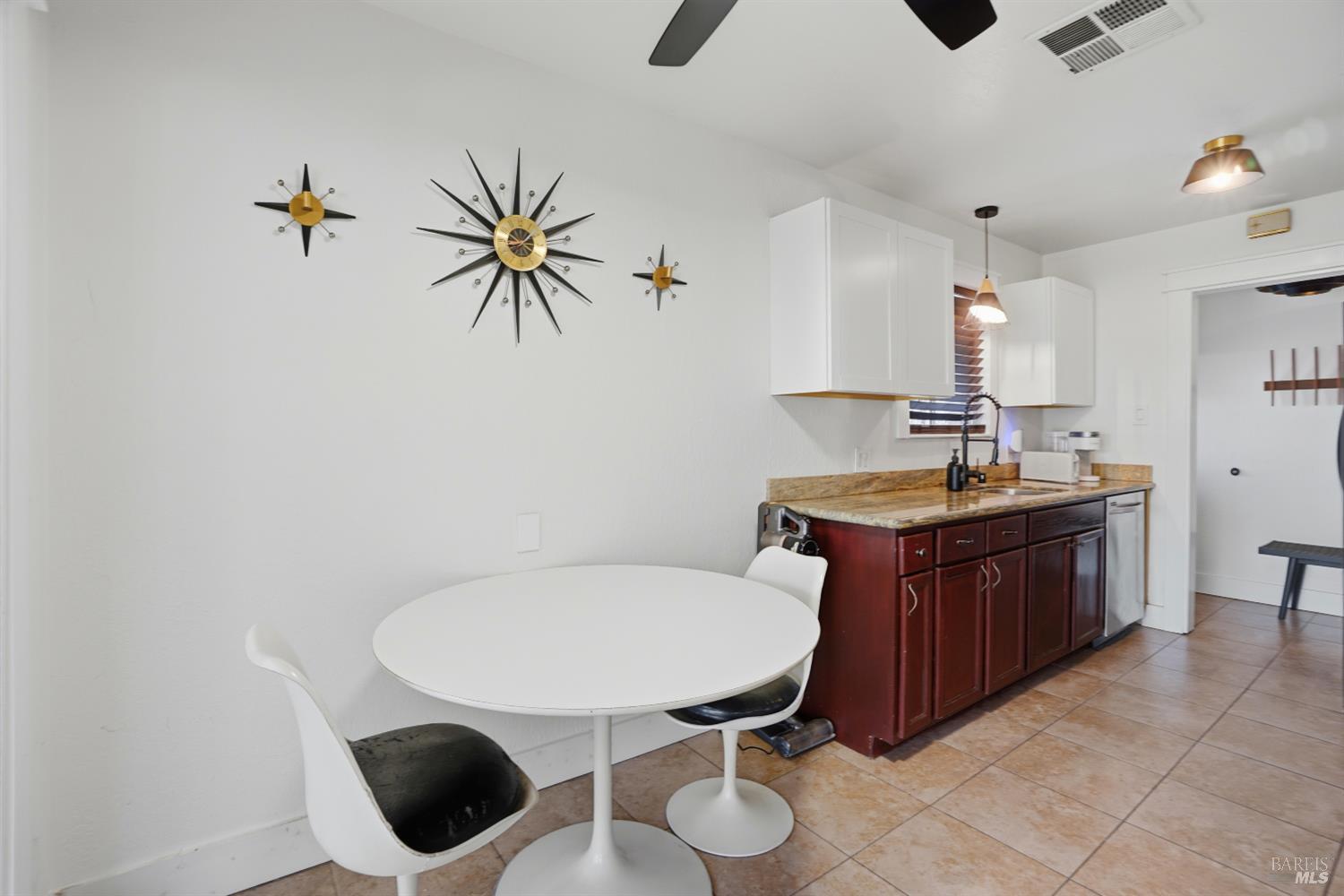 Detail Gallery Image 21 of 39 For 823 Shell Ave, Martinez,  CA 94553 - 3 Beds | 1 Baths