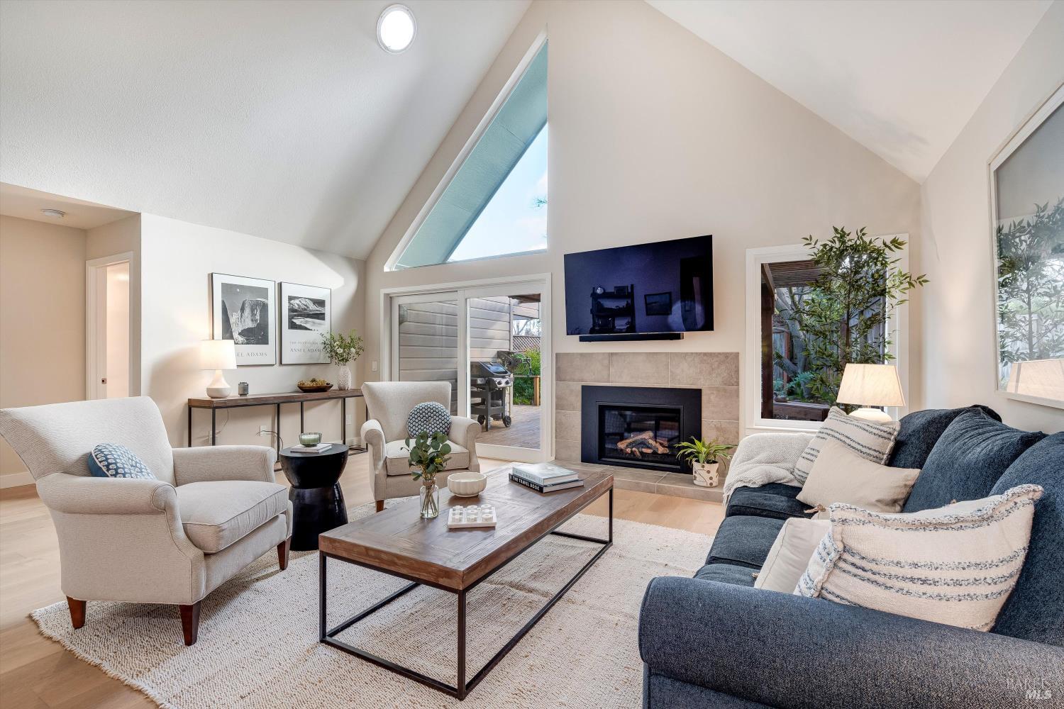 Detail Gallery Image 2 of 63 For 366 Avenida Barbera Unkn, Sonoma,  CA 95476 - 2 Beds | 2 Baths