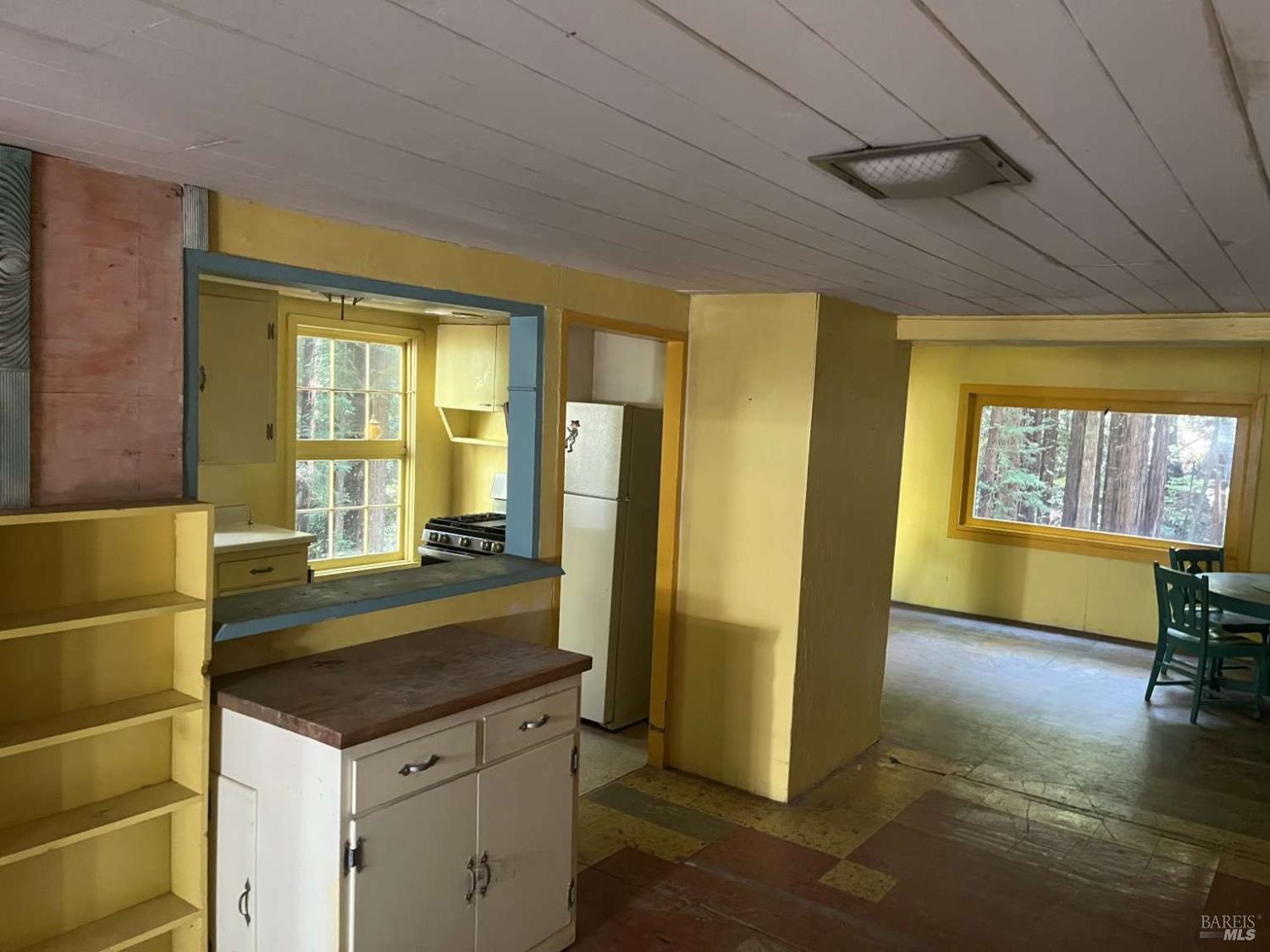 Detail Gallery Image 8 of 36 For 16125 Bittner Rd, Occidental,  CA 95465 - 4 Beds | 2 Baths