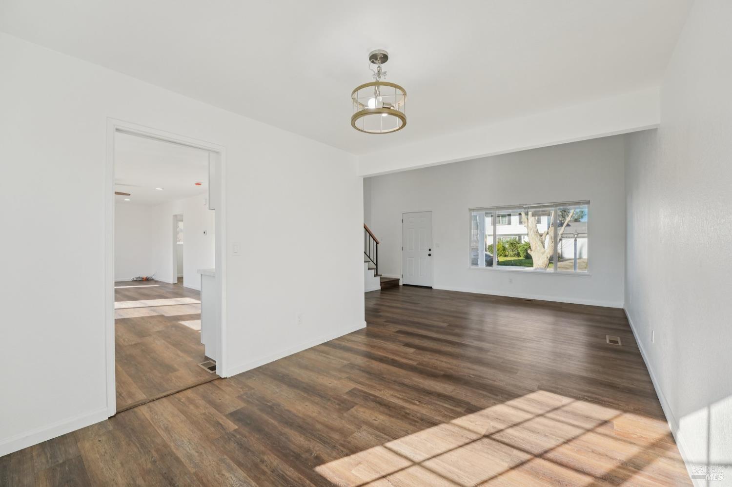 Detail Gallery Image 5 of 32 For 1109 Waxwing Dr, Suisun City,  CA 94585 - 4 Beds | 2/1 Baths