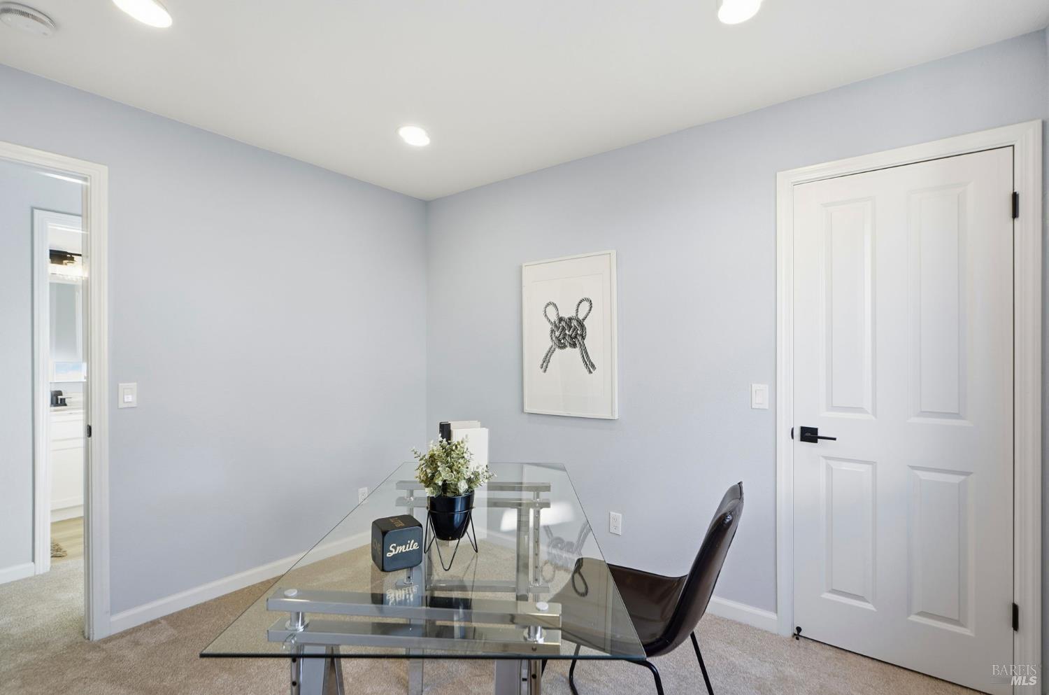 Detail Gallery Image 21 of 40 For 1740 Cork Tree Ln, Santa Rosa,  CA 95404 - 3 Beds | 2/1 Baths