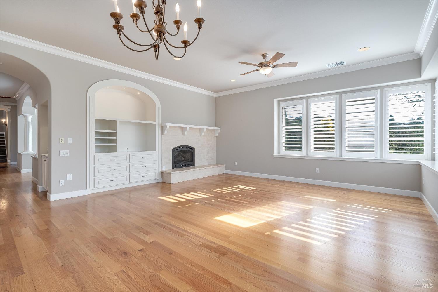 Detail Gallery Image 17 of 48 For 3557 Golf View Ter, Santa Rosa,  CA 95405 - 4 Beds | 3/1 Baths