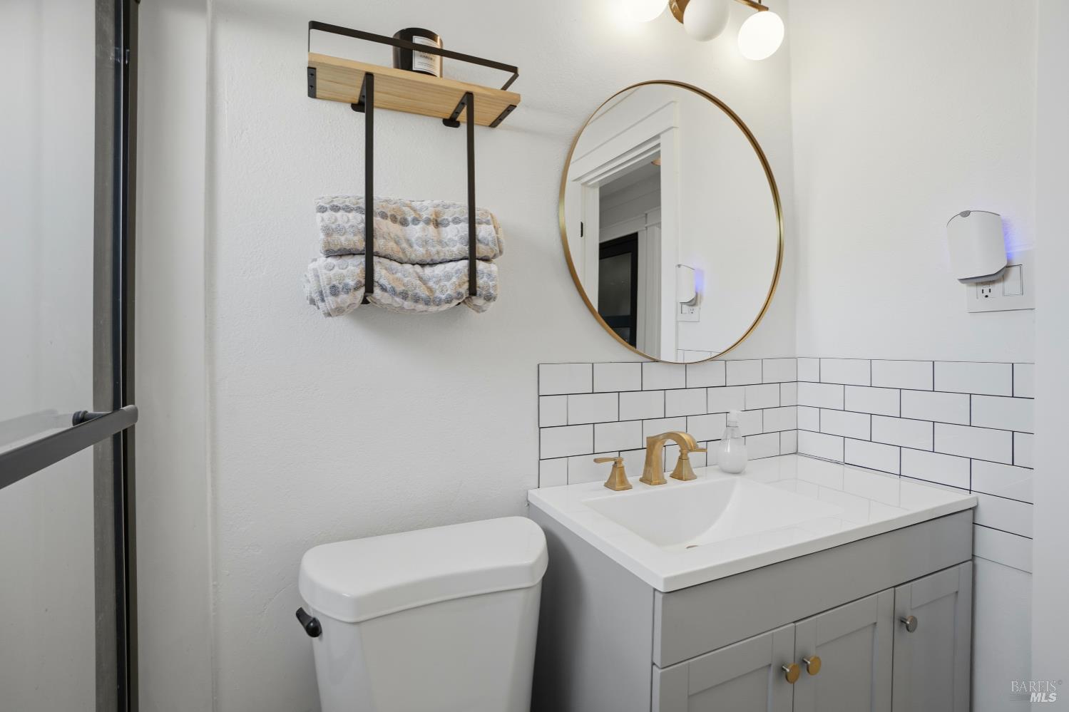 Detail Gallery Image 37 of 39 For 823 Shell Ave, Martinez,  CA 94553 - 3 Beds | 1 Baths