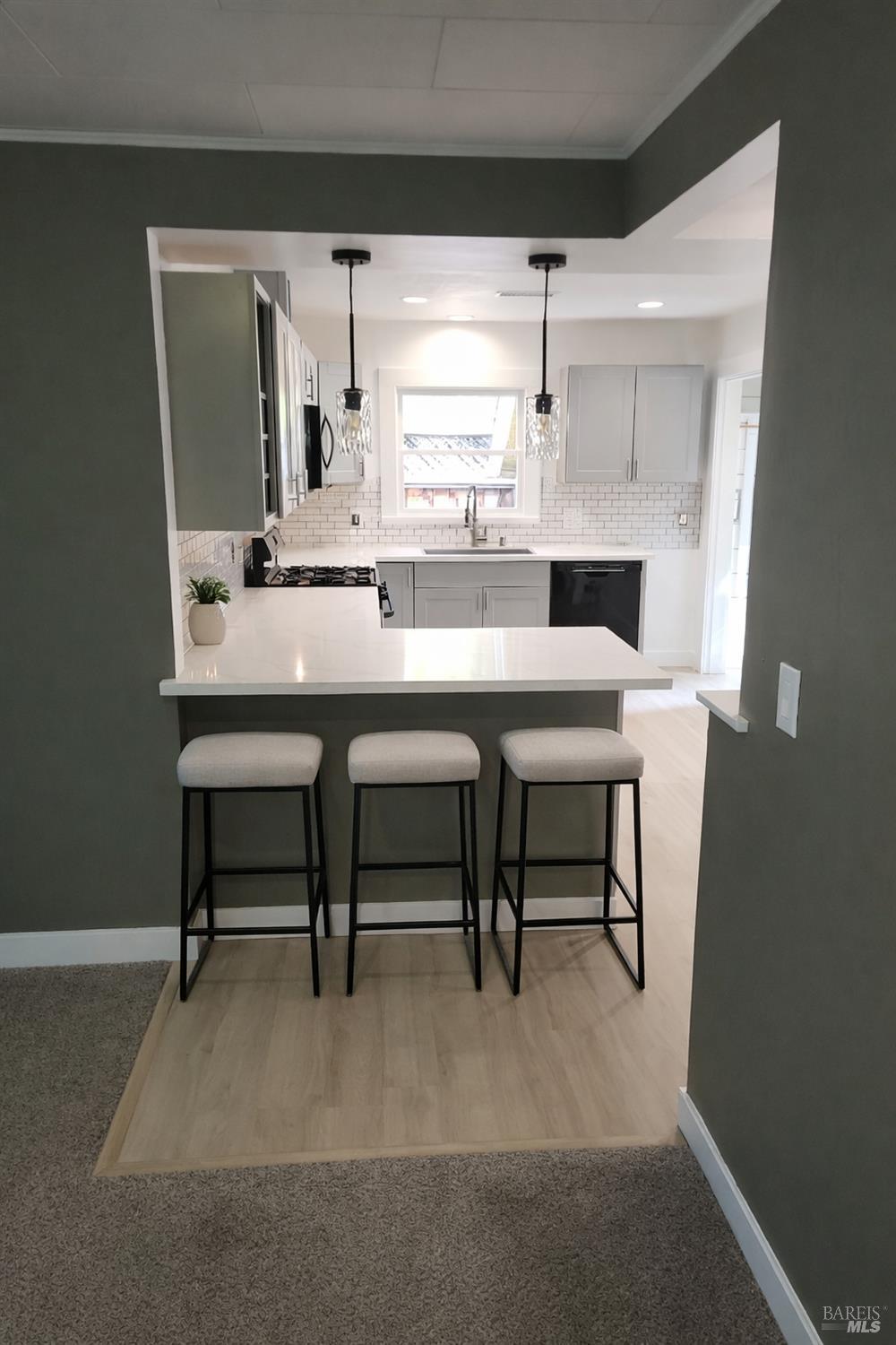 Detail Gallery Image 6 of 13 For 829 Hunt Ave a,  Saint Helena,  CA 94574 - 3 Beds | 2 Baths