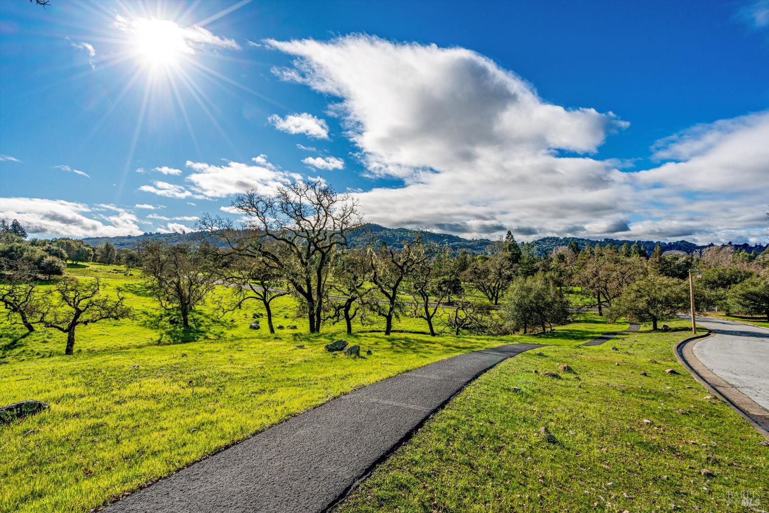 Detail Gallery Image 46 of 48 For 3557 Golf View Ter, Santa Rosa,  CA 95405 - 4 Beds | 3/1 Baths