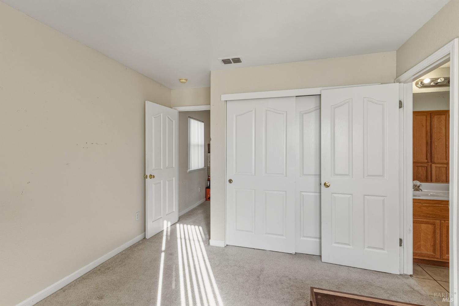 Detail Gallery Image 26 of 52 For 6996 Mortara Ct, Vallejo,  CA 94591 - 4 Beds | 3 Baths