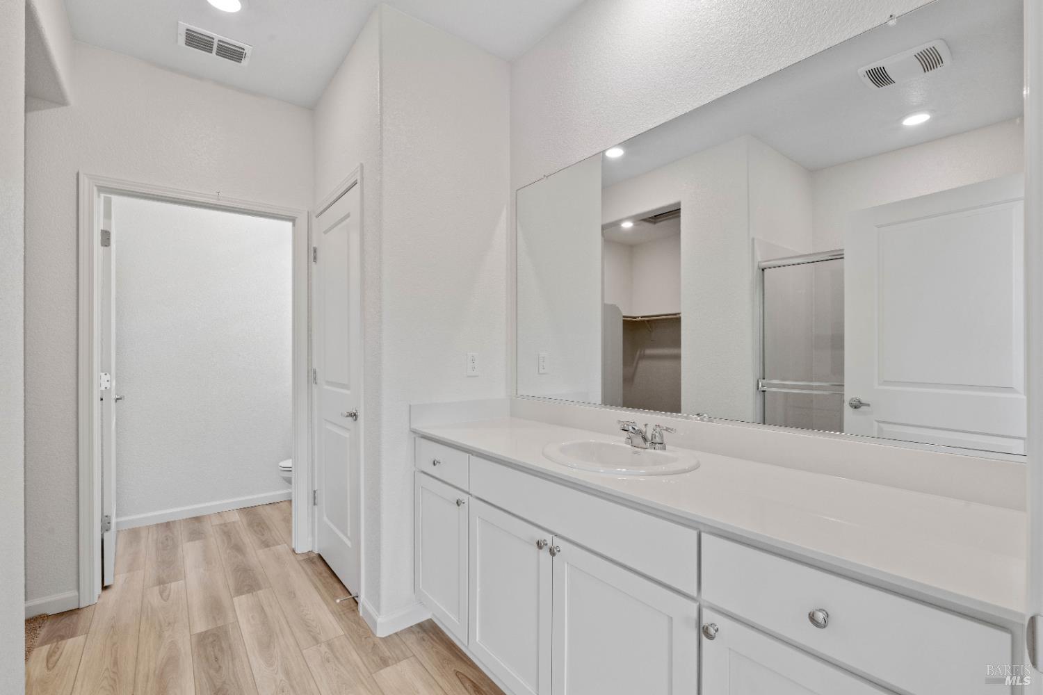Detail Gallery Image 10 of 12 For 2271 Park Pl, Rio Vista,  CA 94571 - 2 Beds | 2 Baths