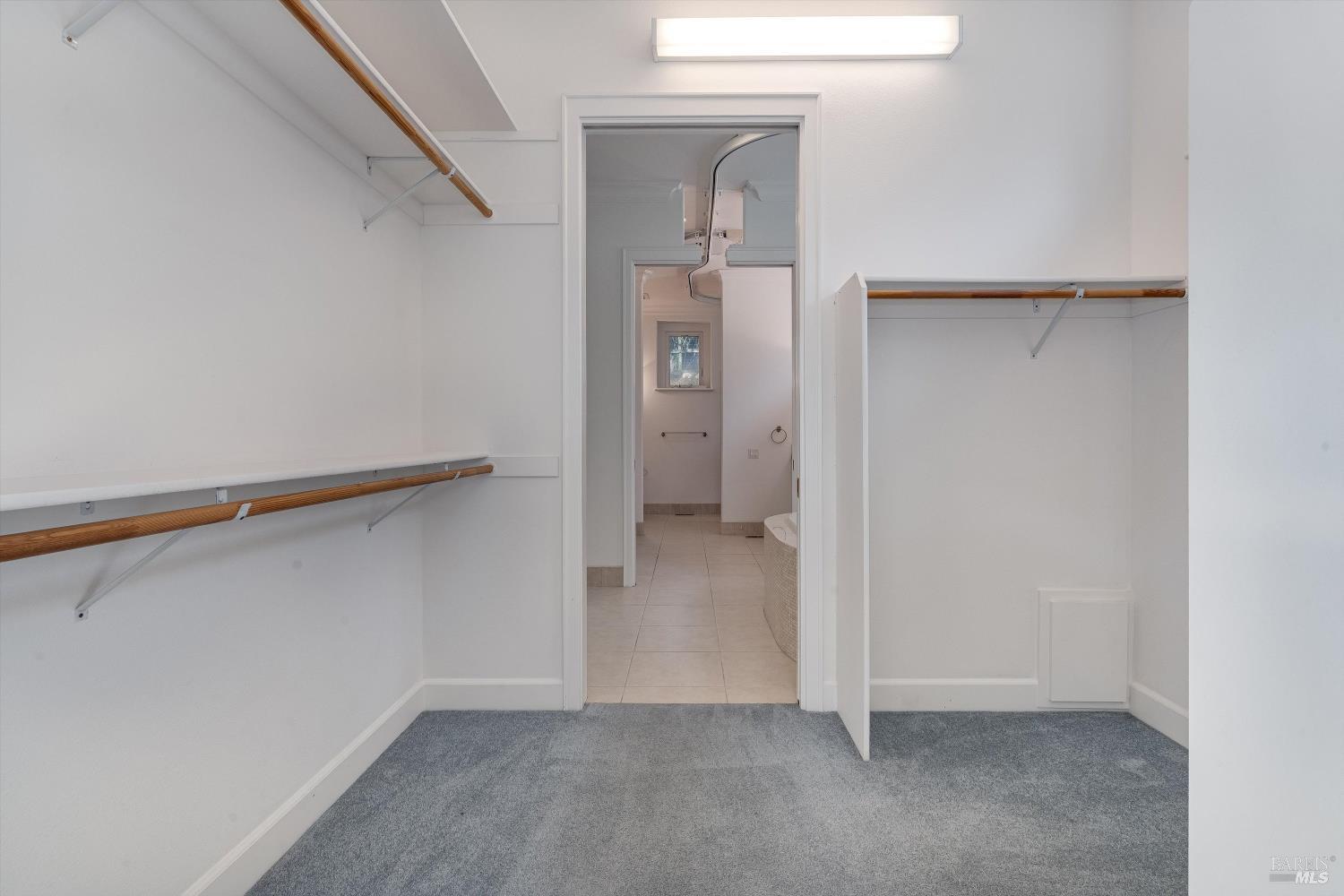 Detail Gallery Image 28 of 48 For 3557 Golf View Ter, Santa Rosa,  CA 95405 - 4 Beds | 3/1 Baths