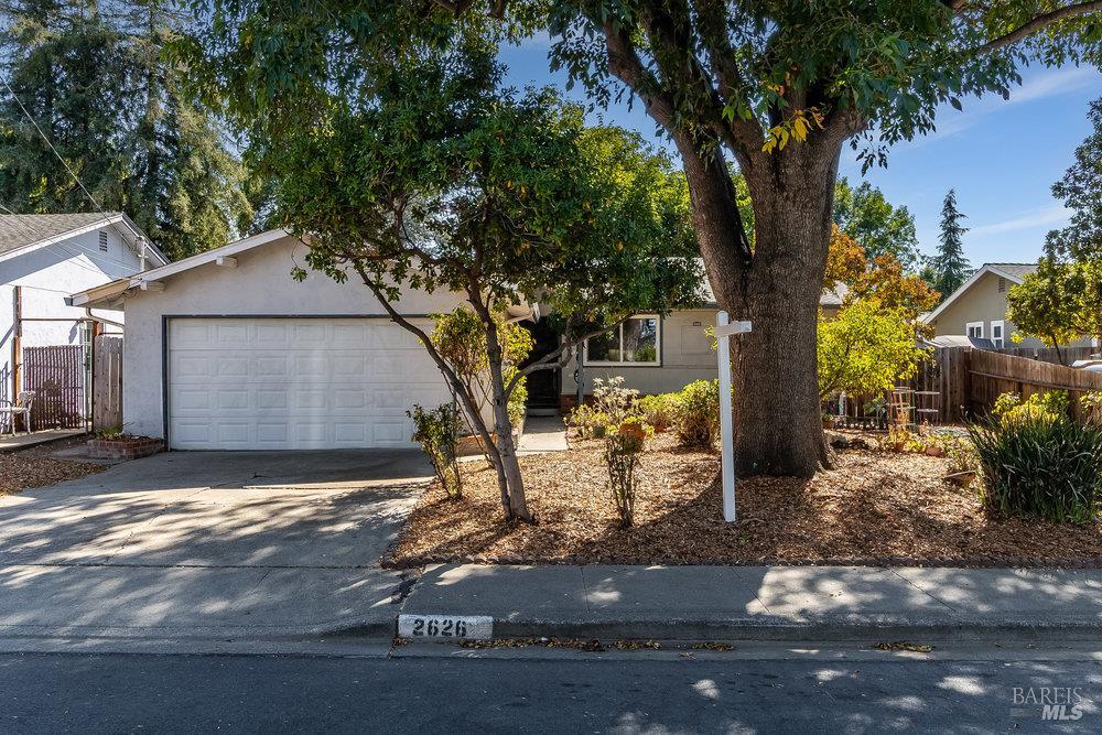 Detail Gallery Image 2 of 30 For 2626 Prestwick Ave, Concord,  CA 94519 - 4 Beds | 2 Baths