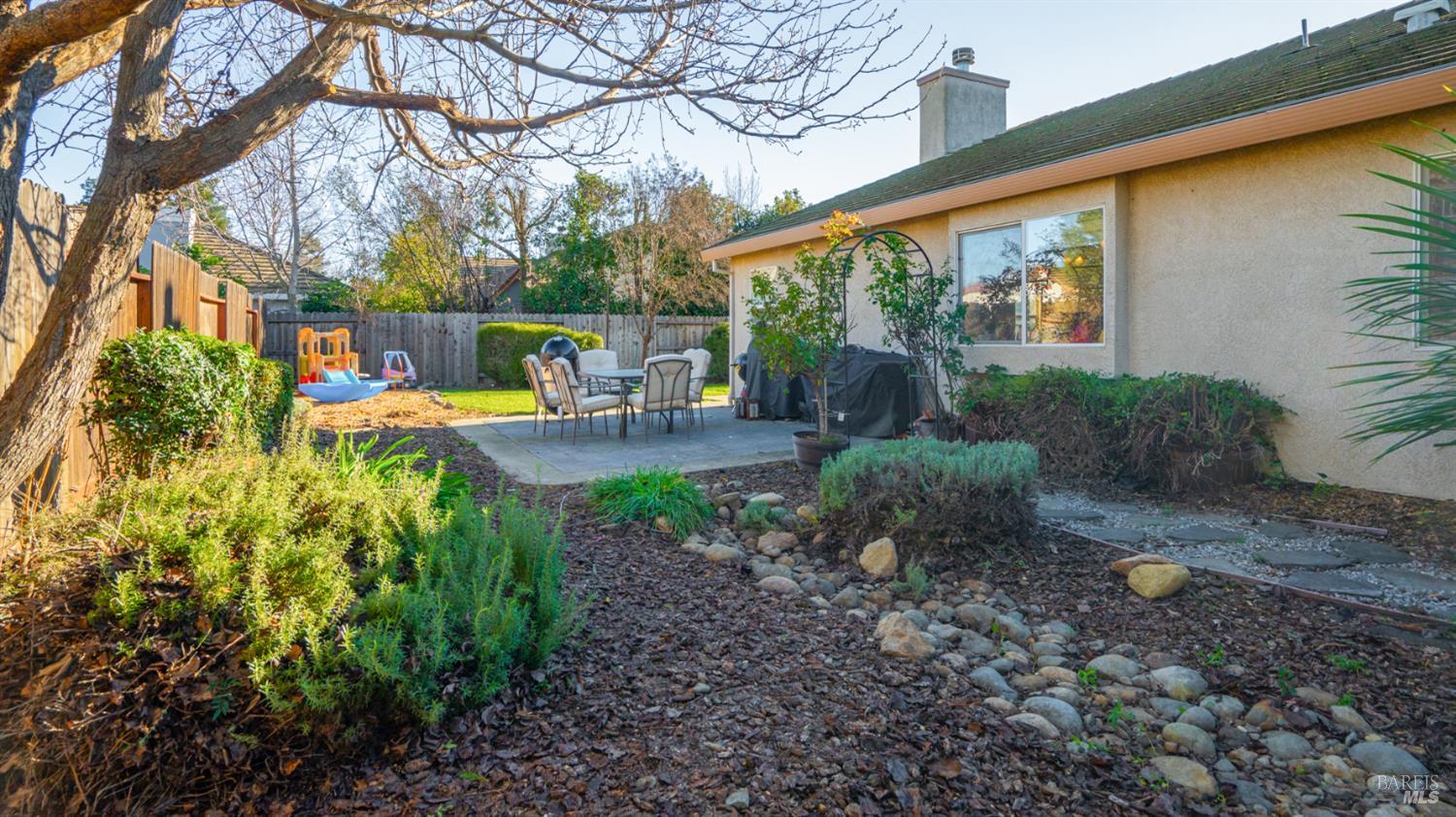 Detail Gallery Image 40 of 49 For 715 Wiegand Way, Dixon,  CA 95620 - 4 Beds | 2 Baths