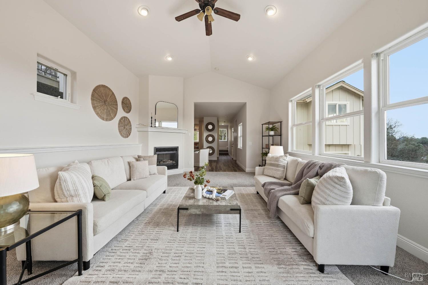 Detail Gallery Image 2 of 75 For 19429 Moon Ridge Rd, Hidden Valley Lake,  CA 95467 - 4 Beds | 2/1 Baths