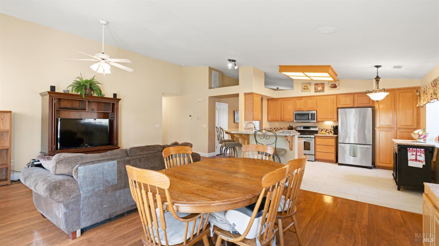 Detail Gallery Image 20 of 49 For 715 Wiegand Way, Dixon,  CA 95620 - 4 Beds | 2 Baths