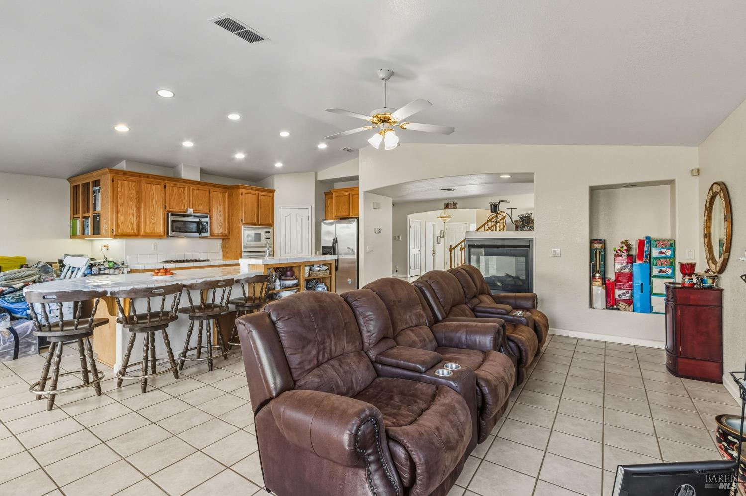 Detail Gallery Image 21 of 52 For 6996 Mortara Ct, Vallejo,  CA 94591 - 4 Beds | 3 Baths