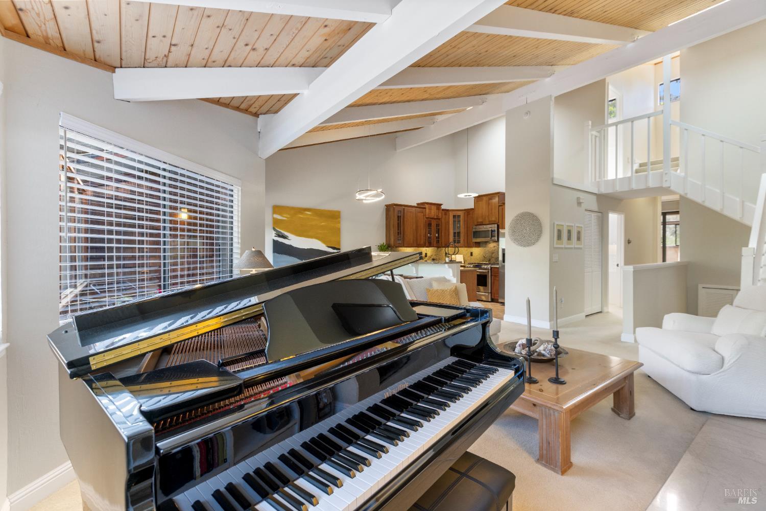 Detail Gallery Image 8 of 48 For 428 El Faisan Dr, San Rafael,  CA 94903 - 2 Beds | 2 Baths