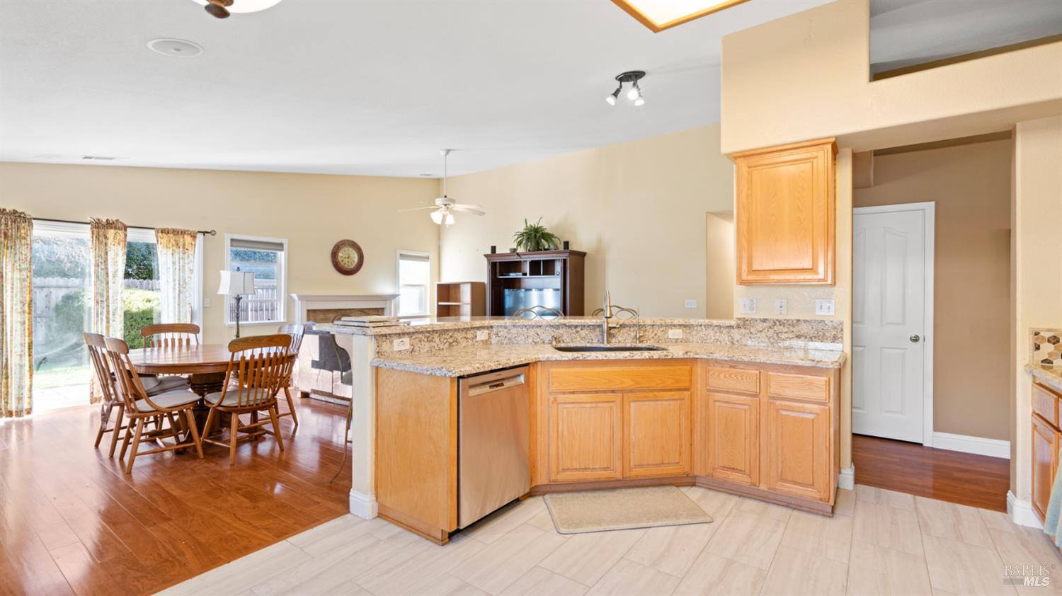 Detail Gallery Image 17 of 49 For 715 Wiegand Way, Dixon,  CA 95620 - 4 Beds | 2 Baths