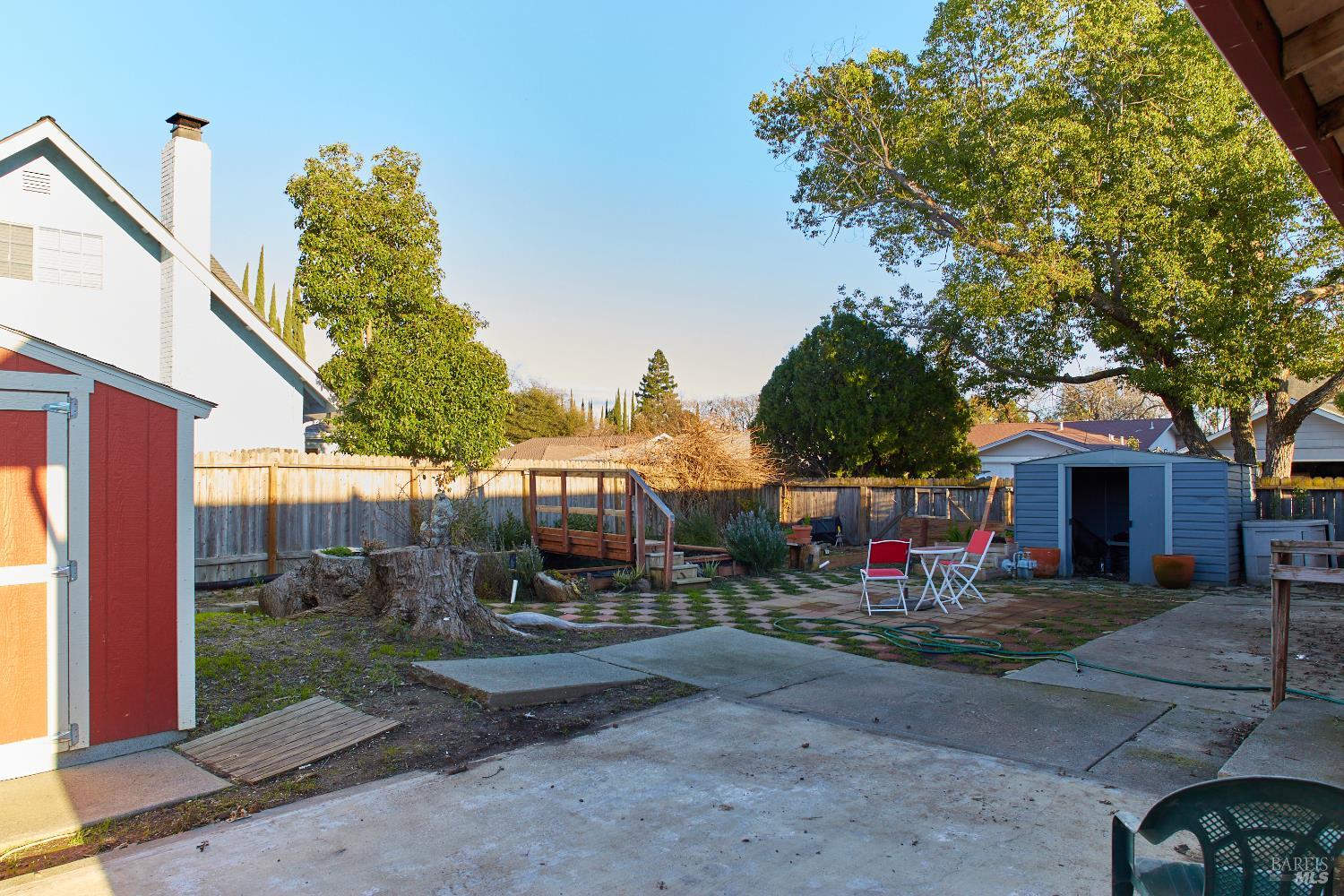 Detail Gallery Image 4 of 12 For 309 Adobe Dr, Vacaville,  CA 95687 - 3 Beds | 2 Baths