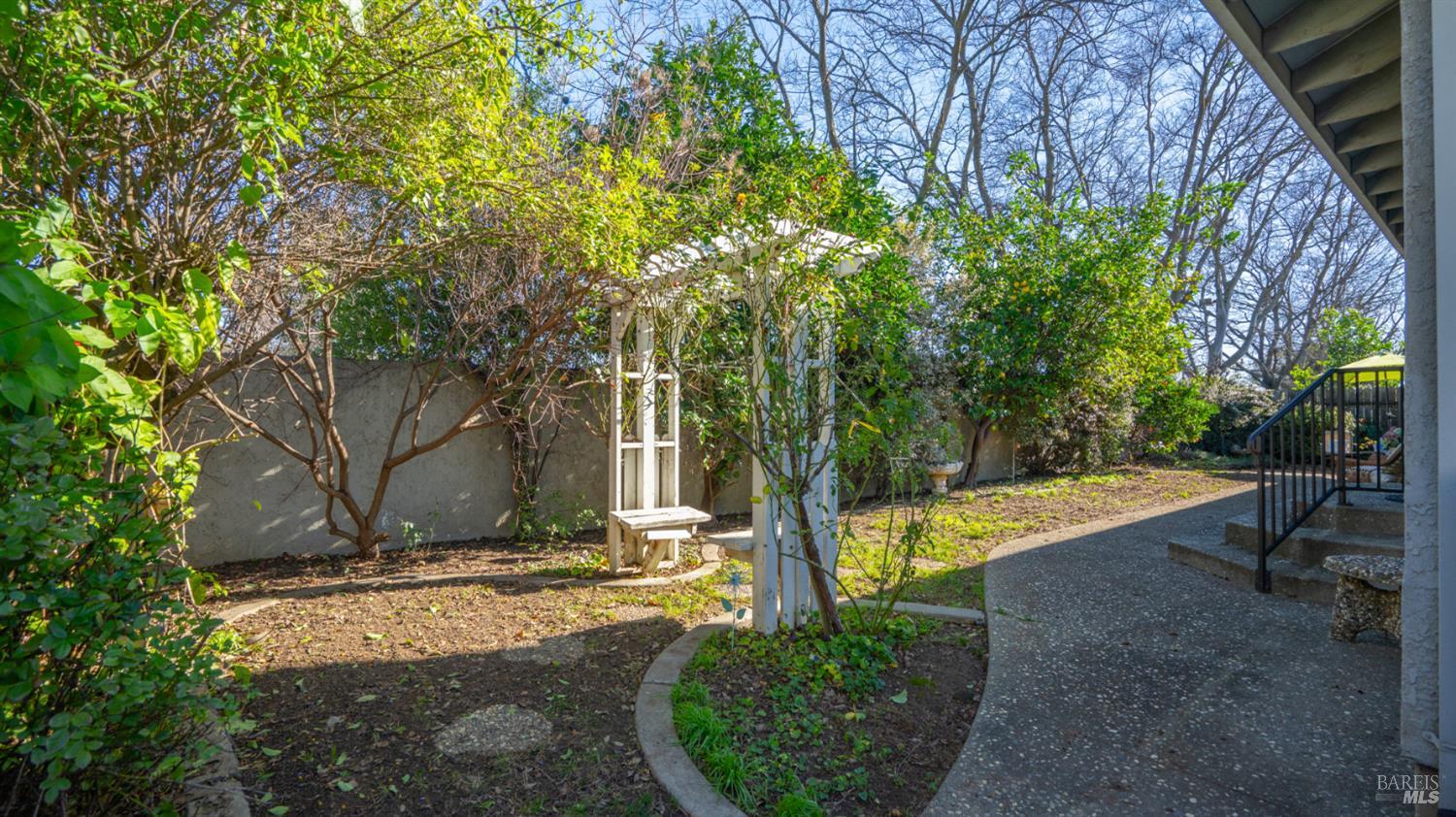 Detail Gallery Image 43 of 44 For 160 Lynd Way, Dixon,  CA 95620 - 3 Beds | 2/1 Baths