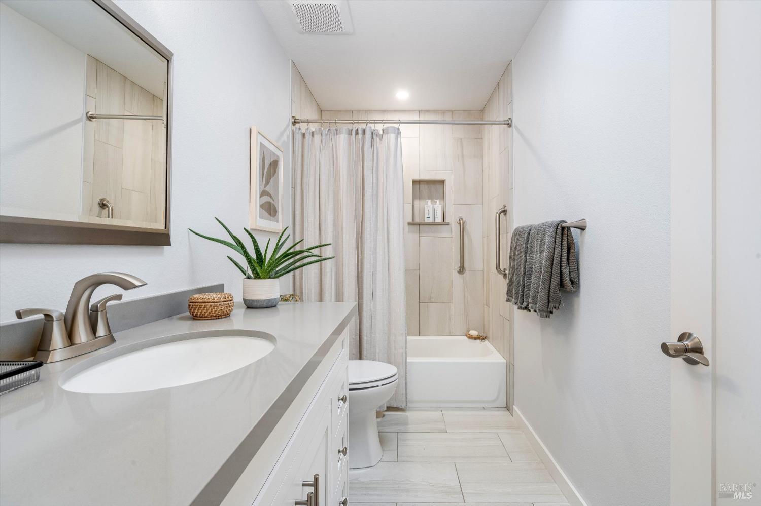 Detail Gallery Image 36 of 63 For 366 Avenida Barbera Unkn, Sonoma,  CA 95476 - 2 Beds | 2 Baths