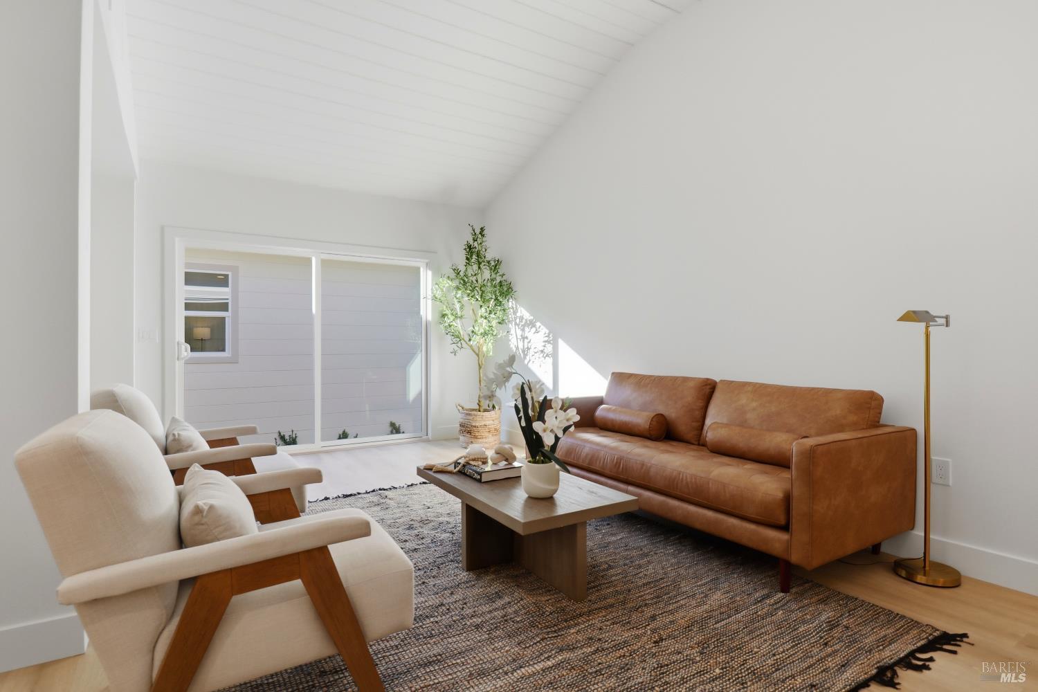 Detail Gallery Image 7 of 41 For 791 Storybook Ct, Novato,  CA 94947 - 3 Beds | 2/1 Baths