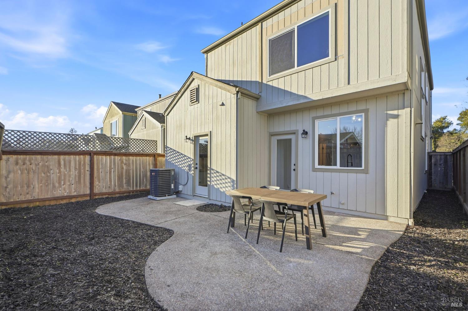 Detail Gallery Image 35 of 40 For 1740 Cork Tree Ln, Santa Rosa,  CA 95404 - 3 Beds | 2/1 Baths