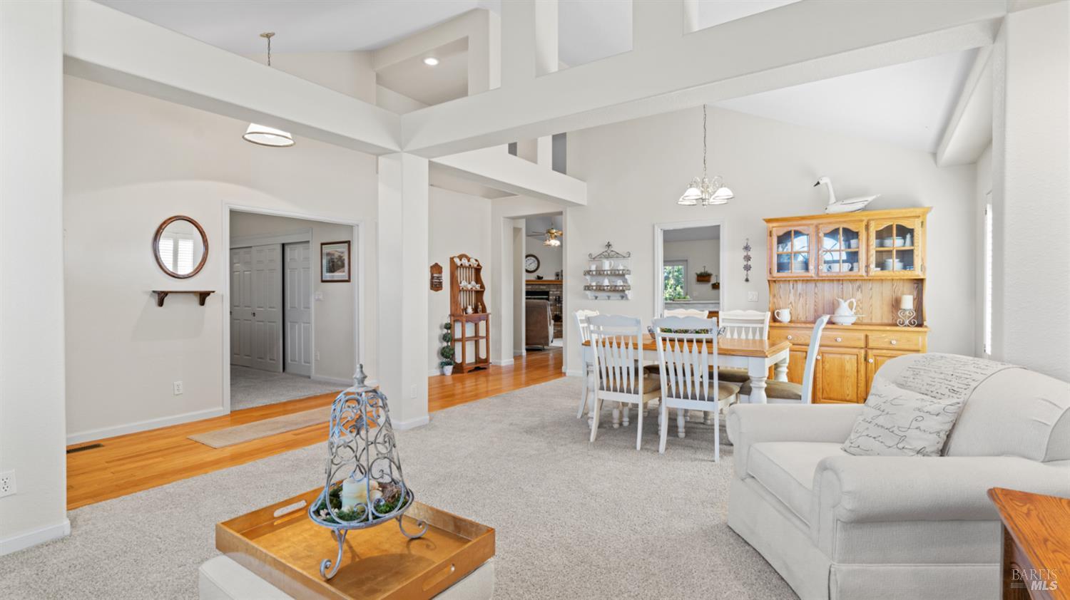 Detail Gallery Image 8 of 44 For 160 Lynd Way, Dixon,  CA 95620 - 3 Beds | 2/1 Baths