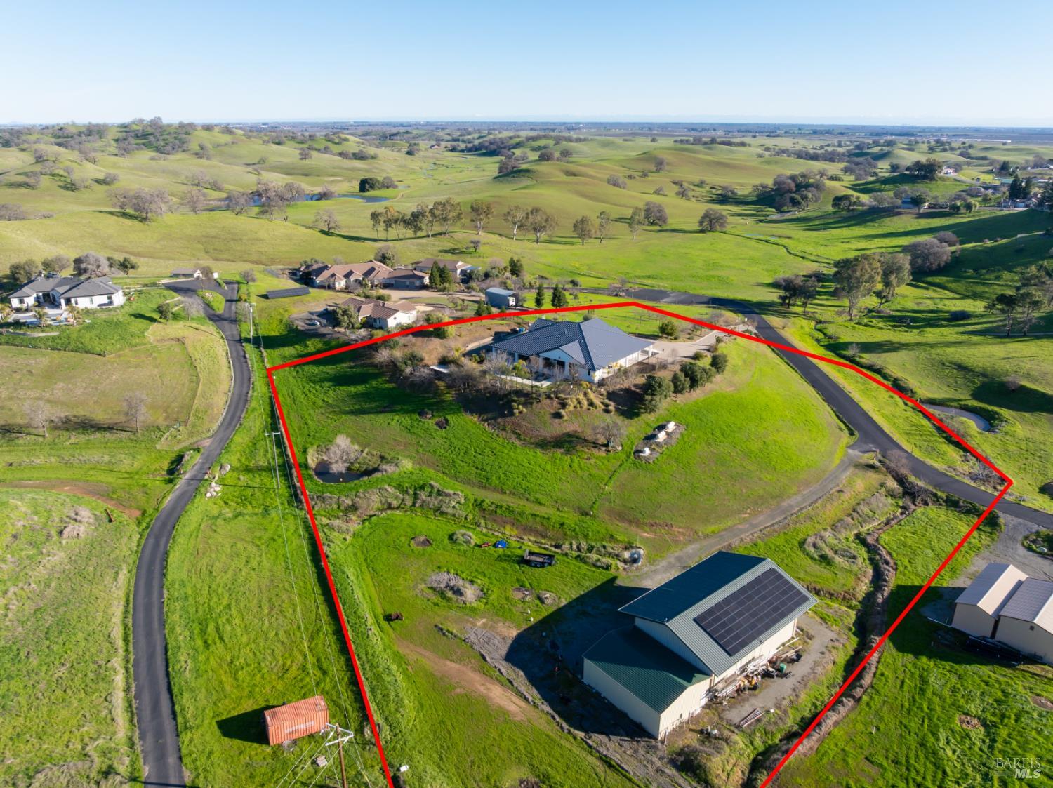 Detail Gallery Image 4 of 82 For 7931 Linda Vista Rd, Vacaville,  CA 95688 - 5 Beds | 5/1 Baths