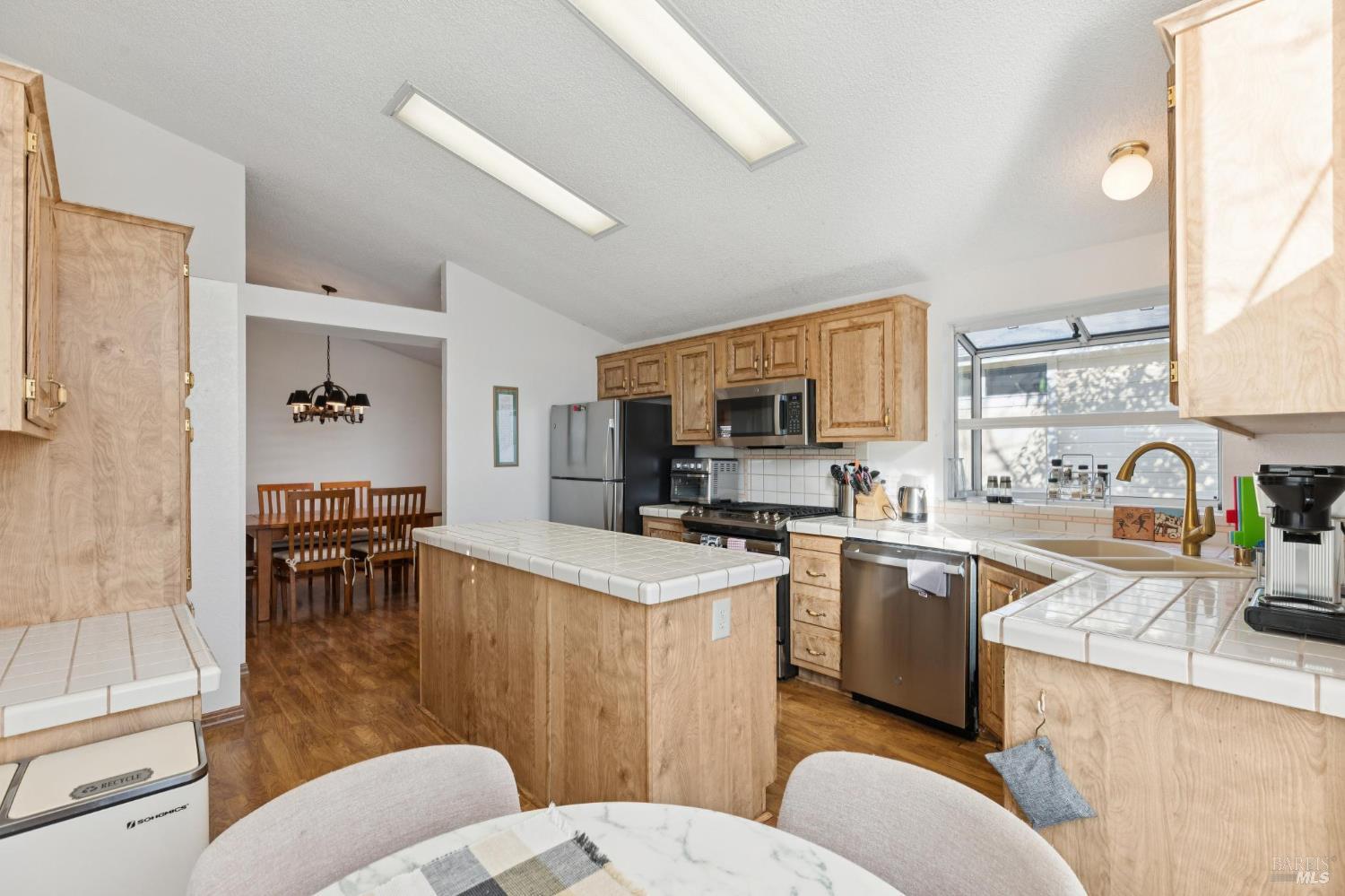 Detail Gallery Image 22 of 40 For 282 Paseo Bolivar Unkn, Sonoma,  CA 95476 - 2 Beds | 2 Baths