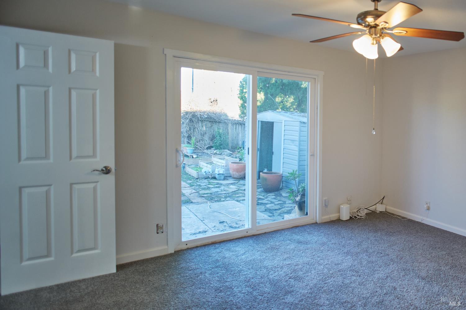 Detail Gallery Image 9 of 12 For 309 Adobe Dr, Vacaville,  CA 95687 - 3 Beds | 2 Baths