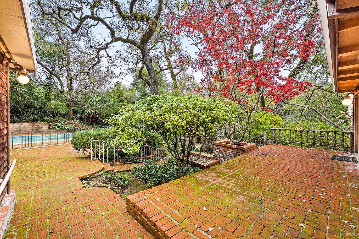 Detail Gallery Image 18 of 55 For 101 Laurel Grove Ave, Kentfield,  CA 94904 - 3 Beds | 2/1 Baths