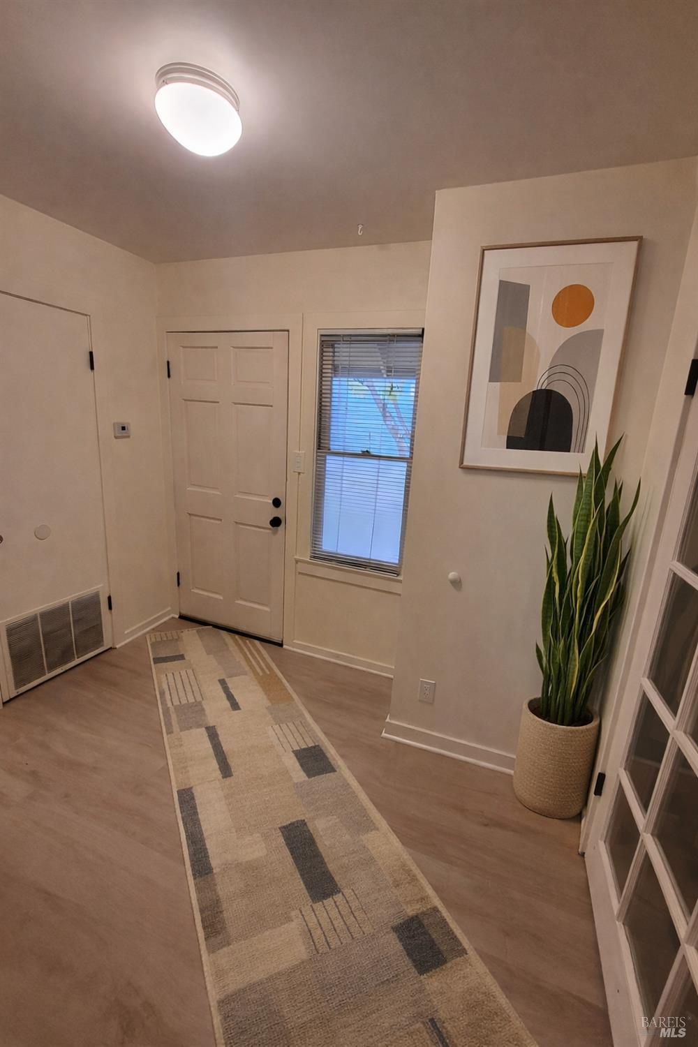 Detail Gallery Image 12 of 13 For 829 Hunt Ave a,  Saint Helena,  CA 94574 - 3 Beds | 2 Baths