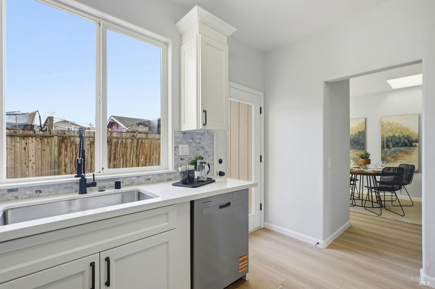 Detail Gallery Image 12 of 40 For 1740 Cork Tree Ln, Santa Rosa,  CA 95404 - 3 Beds | 2/1 Baths