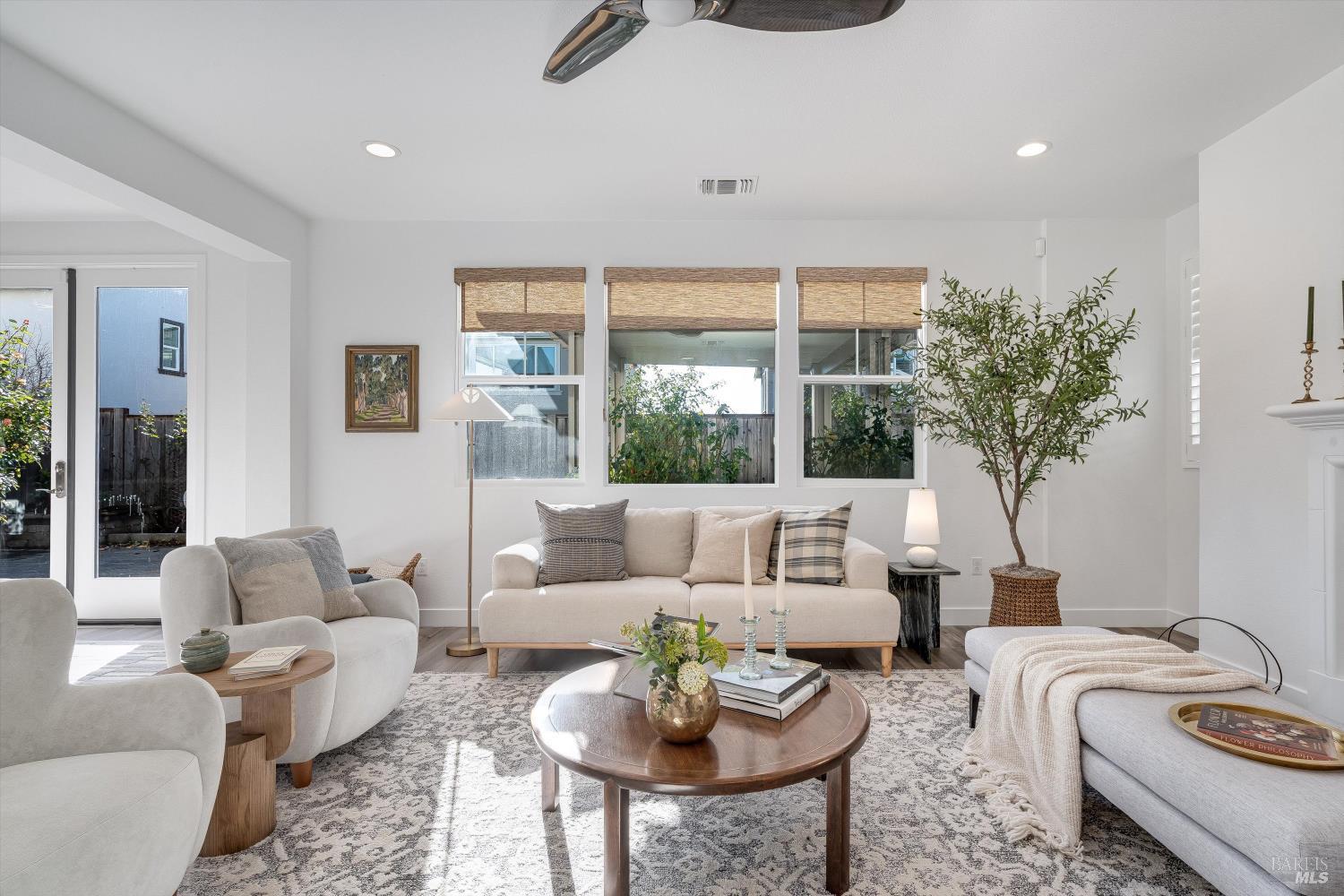 Detail Gallery Image 10 of 62 For 2560 Red Willow Dr, Santa Rosa,  CA 95403 - 4 Beds | 3 Baths