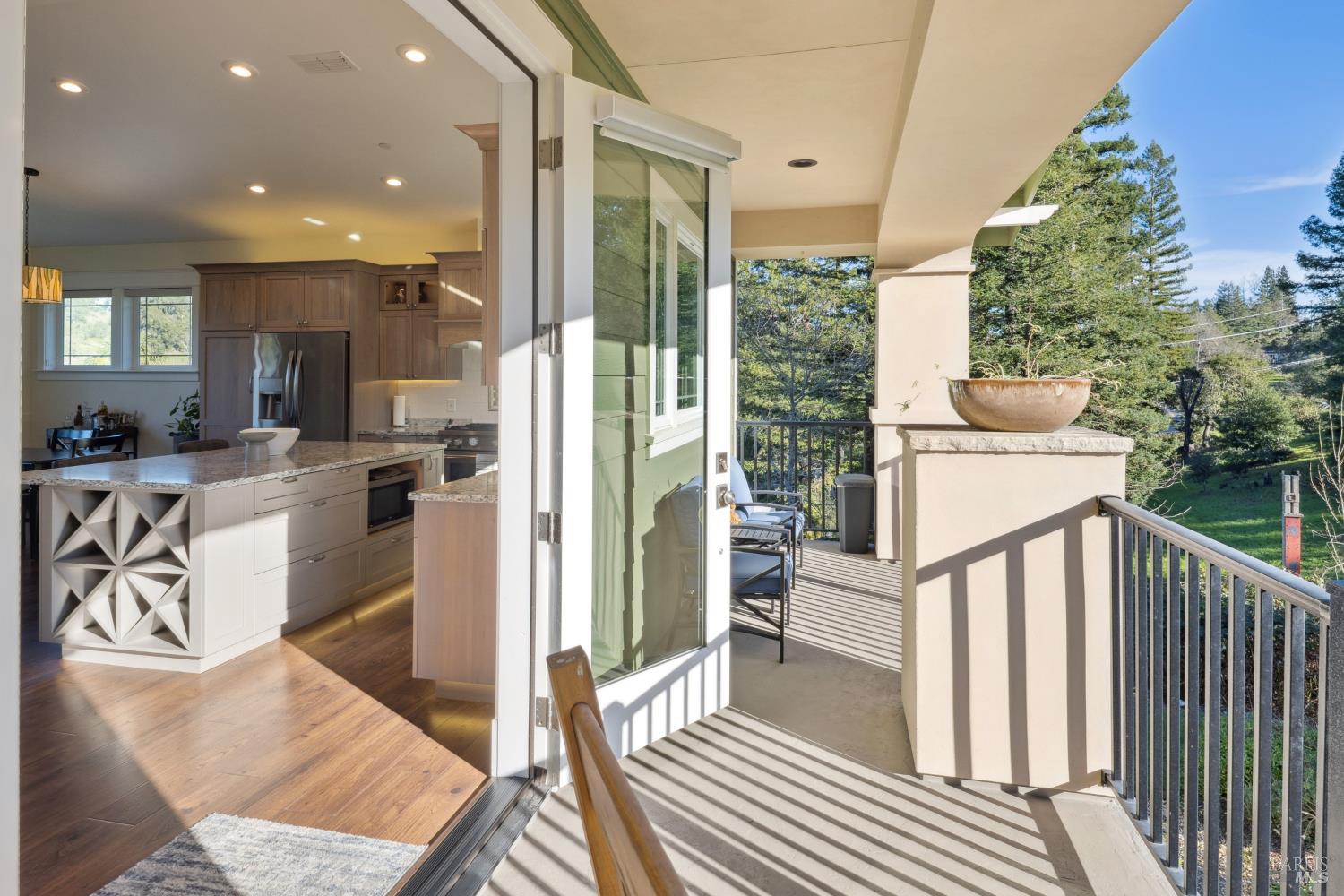 Detail Gallery Image 12 of 62 For 3515 Hidden Hills Dr, Santa Rosa,  CA 95404 - 3 Beds | 3 Baths