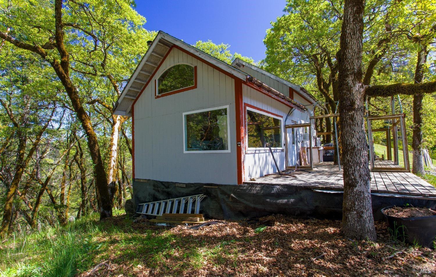 Detail Gallery Image 5 of 12 For 53310 Highway 101 Hwy, Laytonville,  CA 95454 - – Beds | – Baths