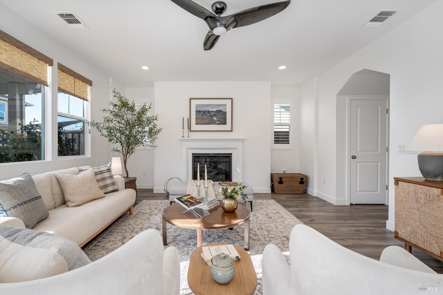 Detail Gallery Image 12 of 62 For 2560 Red Willow Dr, Santa Rosa,  CA 95403 - 4 Beds | 3 Baths