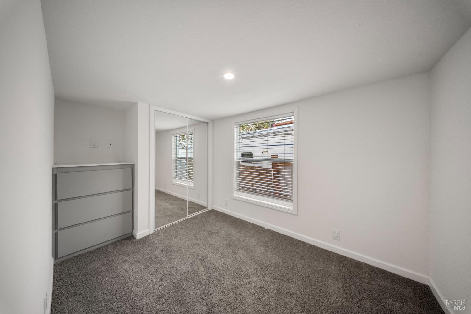 Detail Gallery Image 13 of 16 For 742 Francisco W Blvd B12, San Rafael,  CA 94901 - 1 Beds | 1 Baths