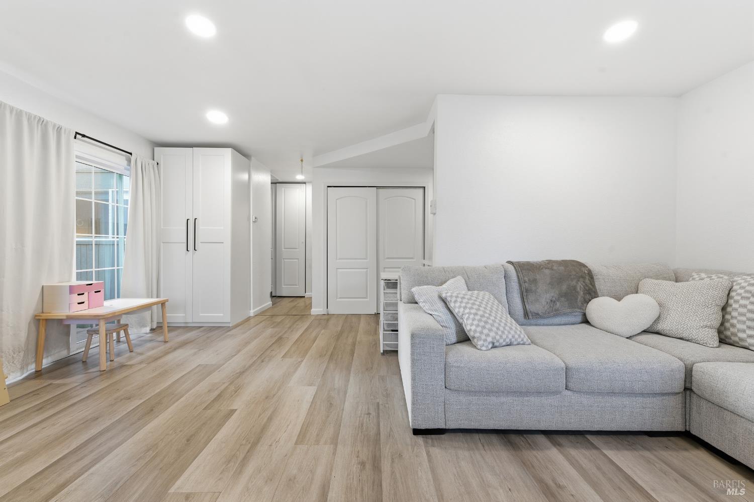 Detail Gallery Image 8 of 30 For 50 El Basset Ct, Fairfield,  CA 94533 - 2 Beds | 1 Baths