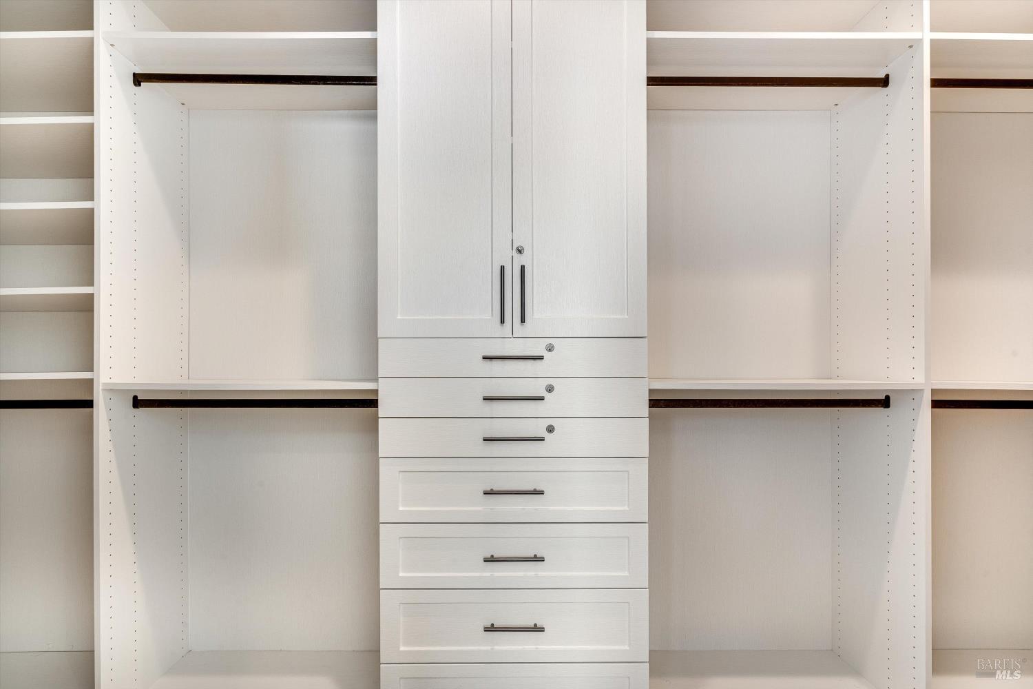 Detail Gallery Image 37 of 62 For 2560 Red Willow Dr, Santa Rosa,  CA 95403 - 4 Beds | 3 Baths