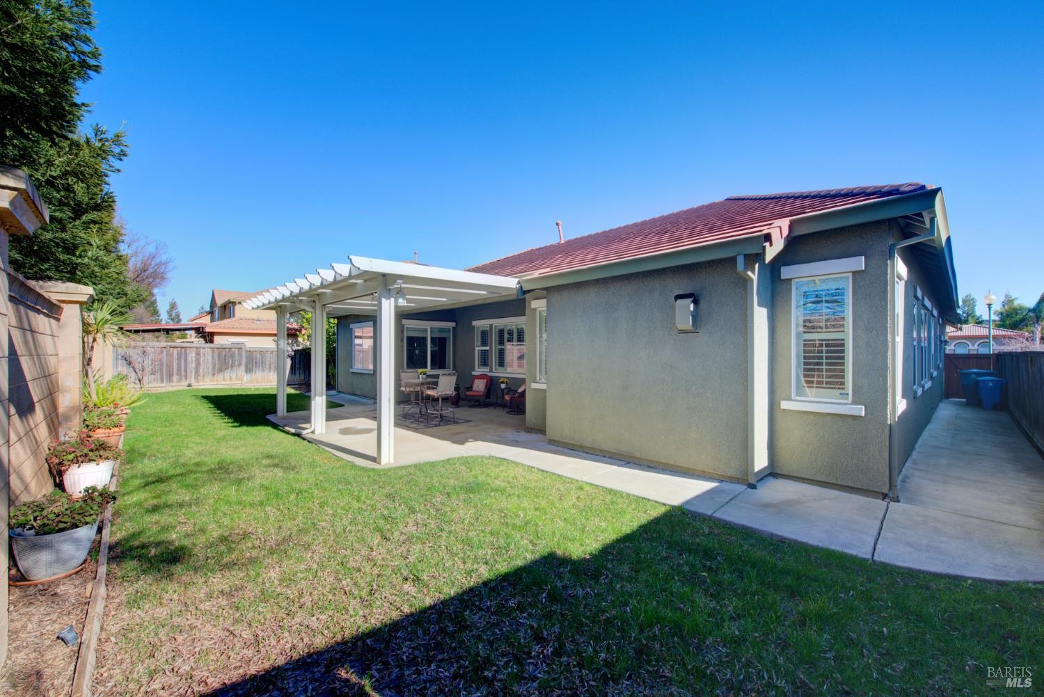 Detail Gallery Image 66 of 86 For 681 Canterbury Cir, Vacaville,  CA 95687 - 3 Beds | 2/1 Baths