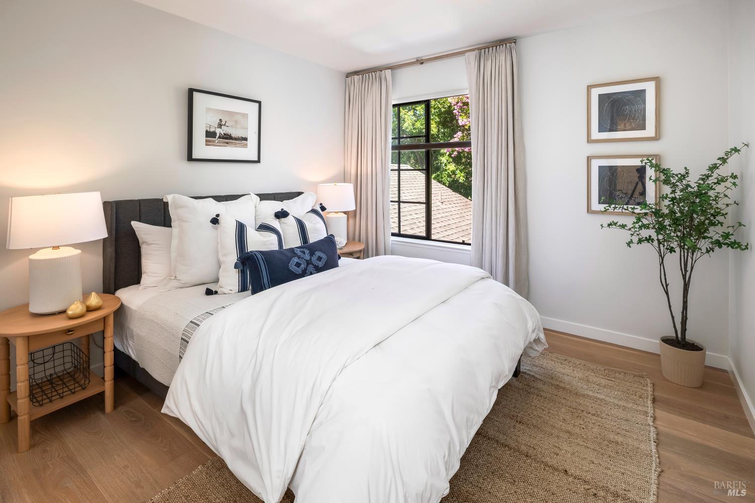 Detail Gallery Image 16 of 24 For 18105 Vassar Ct, Sonoma,  CA 95476 - 3 Beds | 2/1 Baths