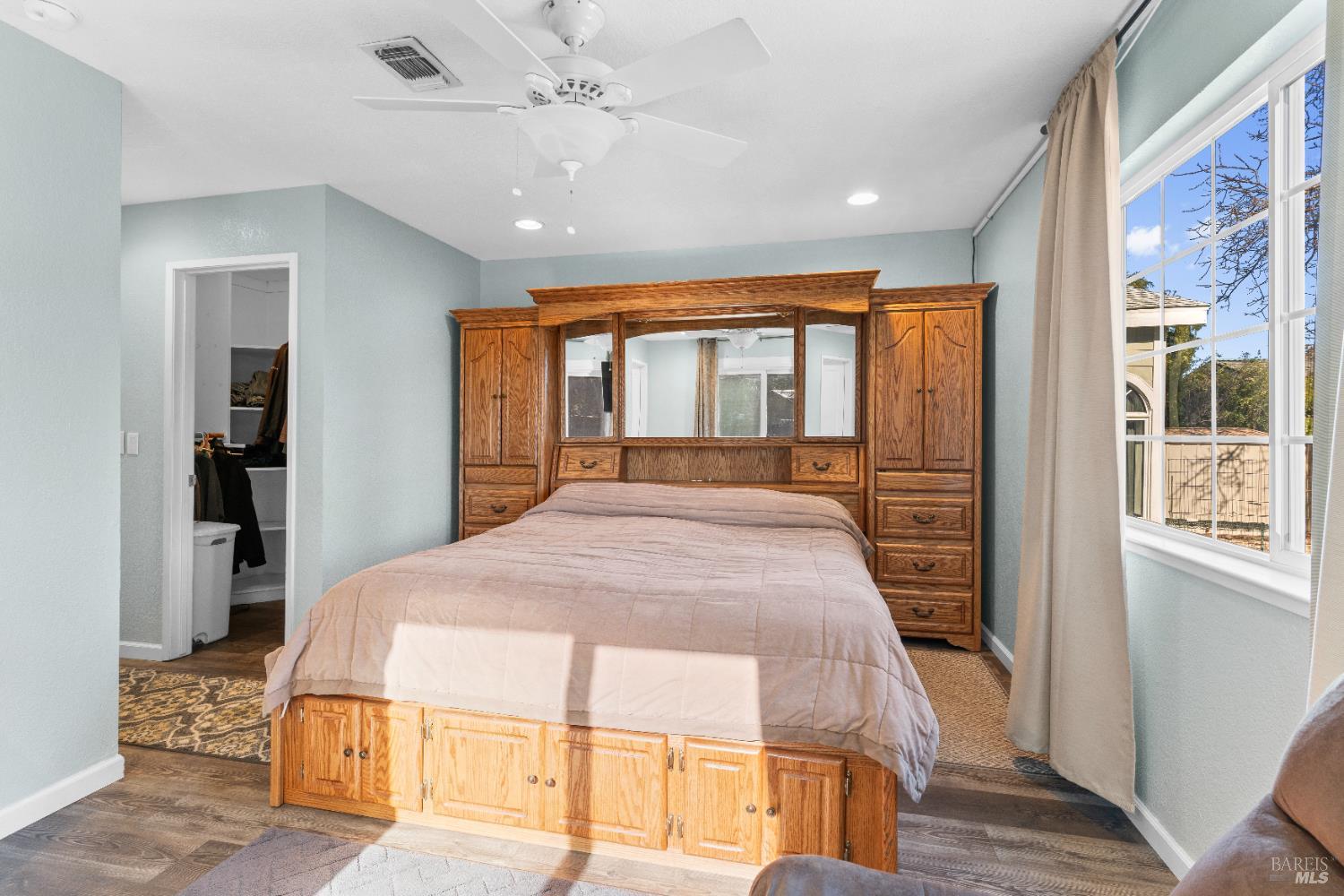 Detail Gallery Image 35 of 48 For 230 James Ct, Vacaville,  CA 95687 - 3 Beds | 2 Baths