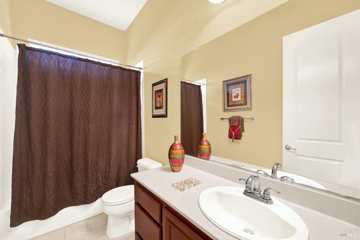 Detail Gallery Image 51 of 86 For 681 Canterbury Cir, Vacaville,  CA 95687 - 3 Beds | 2/1 Baths