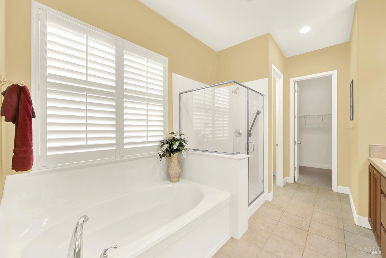 Detail Gallery Image 45 of 86 For 681 Canterbury Cir, Vacaville,  CA 95687 - 3 Beds | 2/1 Baths