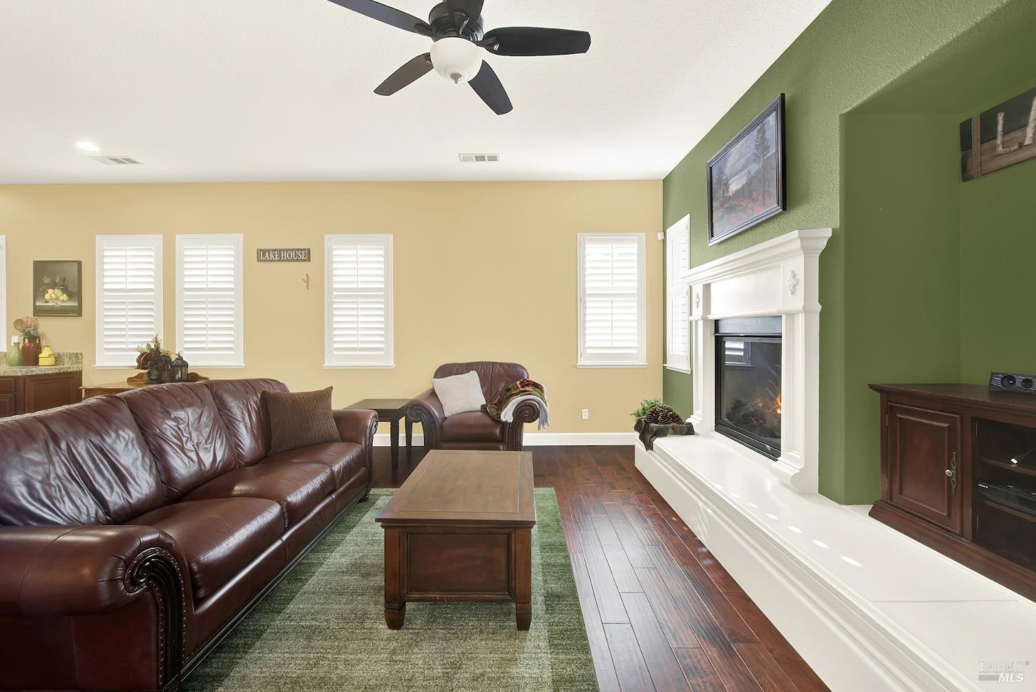 Detail Gallery Image 29 of 86 For 681 Canterbury Cir, Vacaville,  CA 95687 - 3 Beds | 2/1 Baths