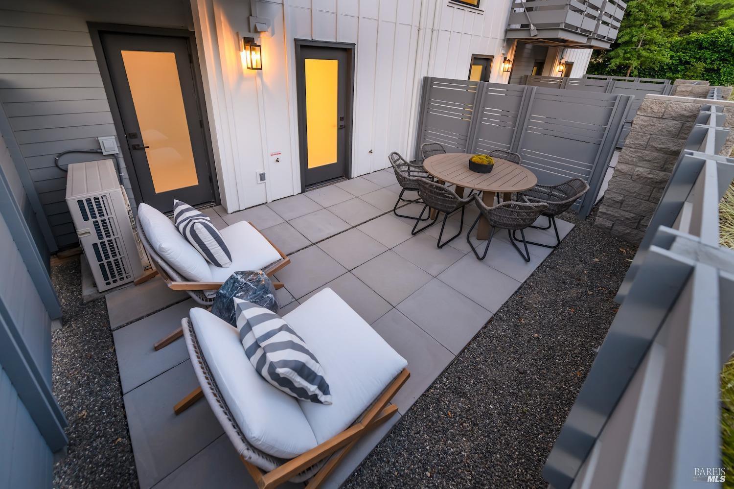 Detail Gallery Image 24 of 26 For 1112 Foster Rd, Napa,  CA 94558 - 2 Beds | 2/1 Baths